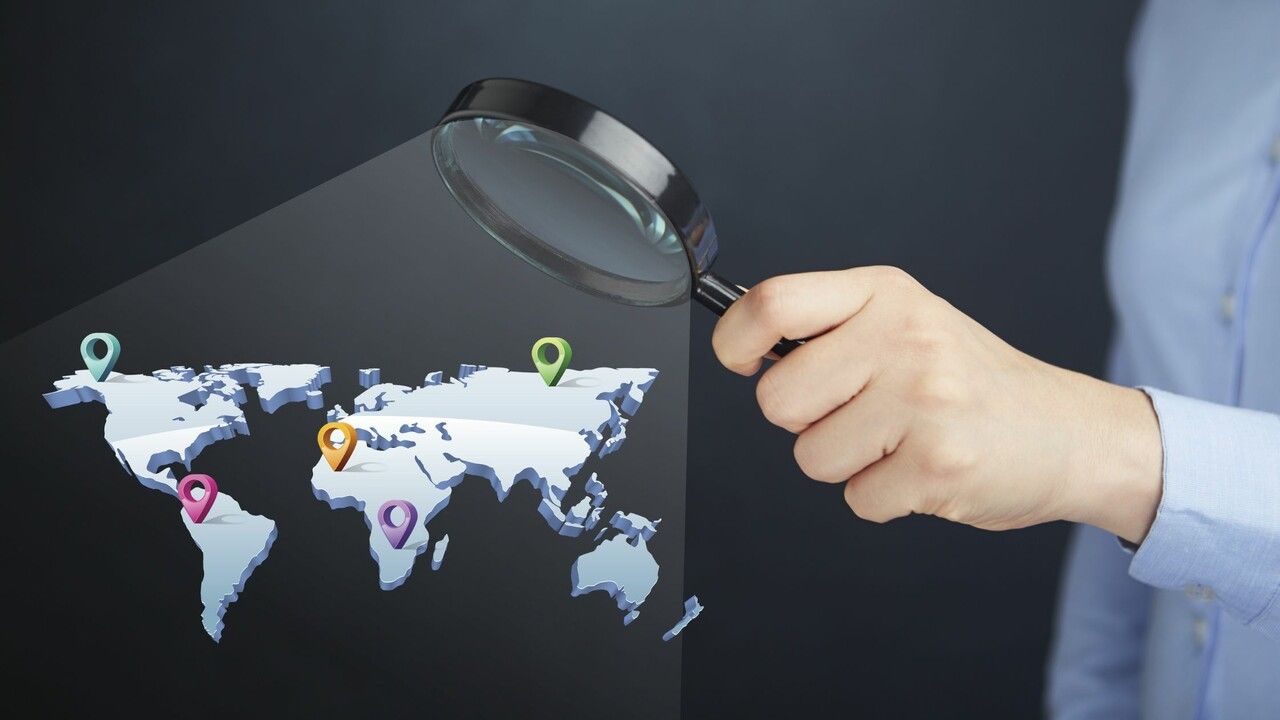 large 5 Crucial Factors to Consider Before Deciding to Franchise Your Business