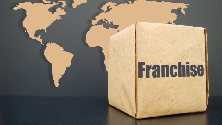 large What are the benefits of franchising for franchisors